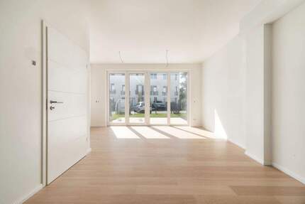 Exklusives und bezugsfreies Neubau-Reihenendhaus - Werneuchen