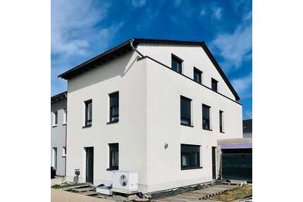 Haus zum Kaufen in Waghäusel 830.000,00 € 231 m²