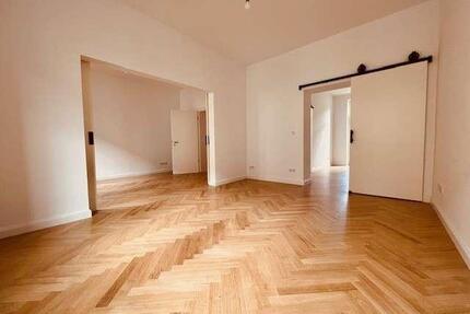 Exklusve 4-Zimmer-Wohnung im Lindenhof - Mannheim Almenhof