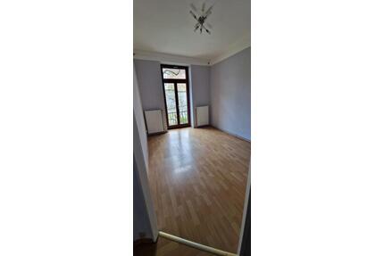 Charmante 3-Zimmer-Altbauwohnung in Frankfurt- Bockenheim - Frankfurt am Main