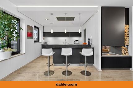 Lichtdurchflutete, teilmöblierte Maisonettewohnung mit Galerie und sensationellem Donau-Blick! - Ulm