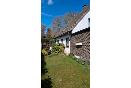 2-Familienhaus in Stenum mit teilbarem Baugrundstück - von Privat - Ganderkesee