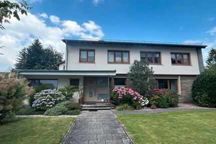 Großzügige 4-Zimmer Wohnung mit Terrasse und Gartennutzung - Remscheid Gemarkung Bergisch Born