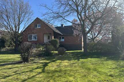 Haus zum Kaufen in Holle 379.000,00 € 179 m²