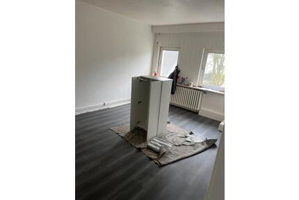 2-Zimmer-DG-Wohnung in Lemgo-Brake (Pauschal inkl. Strom)