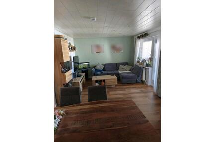 2 Zimmer Wohnung mit Garge und Außenstellplatz und Balkon - Calw