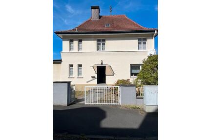 Einfamilienhaus mit viel Platz - 330.000,00&nbsp;EUR Kaufpreis, ca.&nbsp; 140,00&nbsp;m&sup2; in Siegen (PLZ: 57076) Weidenau