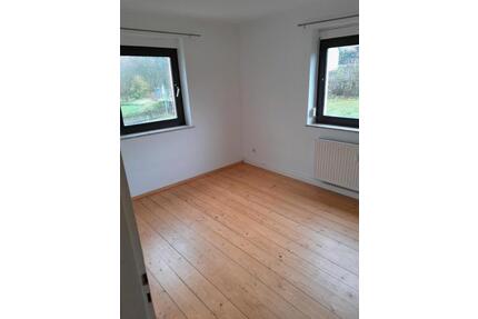 Drei Zimmer Wohnung ab sofort zu vermieten in Zeitlofs - Sinntal