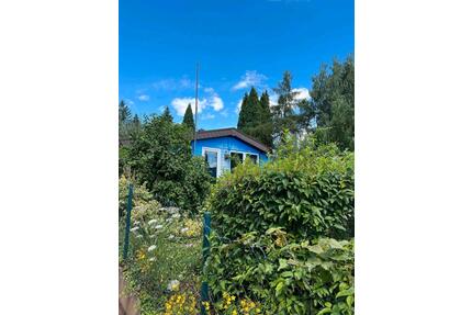 Noch vefügbar, Grundstück mit Garage, Bauoptionen und Tinyhouse - Schwalbach