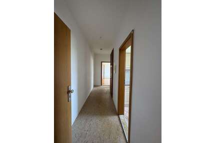 Wohnung zum Mieten in Querfurt 320,00 € 50.97 m²