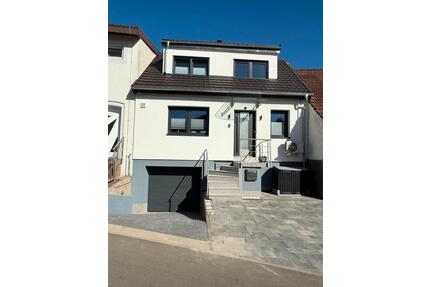 Top-renoviertes Einfamilienhaus in Oberbexbach, ohne Makler - Neunkirchen Kohlhof