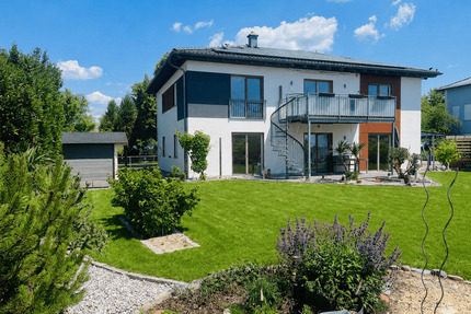 Exklusives Zweifamilienhaus mit Praxis & Feng-Shui-Garten - Osterhofen Altenmarkt