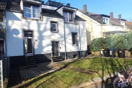 Renovierte Wohnung mit Gartenzugang - großzügige 4,5 Zi. - Recklinghausen Berghausen