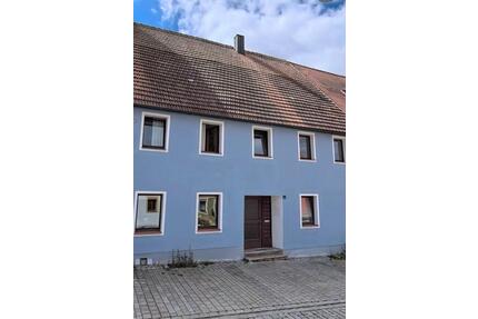 4 Zimmer Wohnung zur Miete - 9,00&nbsp;EUR Kaltmiete, ca.&nbsp; 112,00&nbsp;m&sup2; in Kemnath (PLZ: 95478)