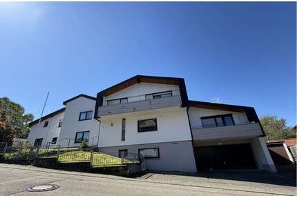 Haus zum Kaufen in Merzhausen 1.180.000,00 € 427 m²