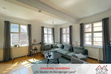 Ihr WOHNTRAUM auf einer Ebene: großzügige 6-Zimmer-Altbauetage mit viel Licht im Herzen von Erlangen