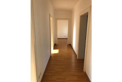 Helle 4-ZKB Wohnung in verkehrsgünstiger Lage - Saarbrücken Malstatt