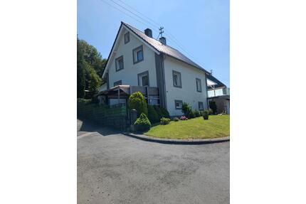 Familie Haus - 350.000,00&nbsp;EUR Kaufpreis, ca.&nbsp; 120,00&nbsp;m&sup2; in Burbach (PLZ: 57299)