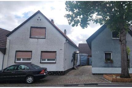 Wohnhaus mit Hof, Scheune und Garten. Provisionsfrei. - Waghäusel