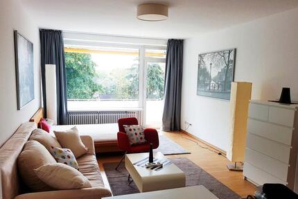 Helle, zentr. 1-Zi. Whg. möbliert, Erstbezug nach Modernisierung - Hamburg Wandsbek