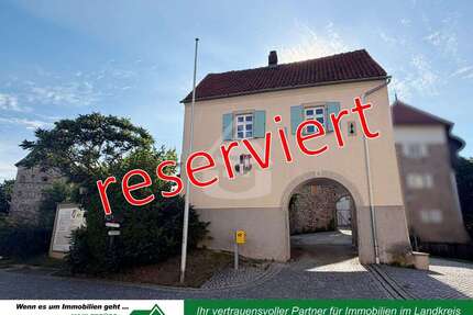 Haus zum Kaufen in Hohenberg an der Eger 160.000,00 € 86 m²