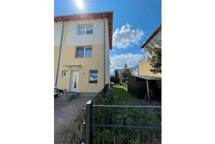Reihenendhaus zu verkaufen! Provisionsfrei! - Berlin Lichtenberg