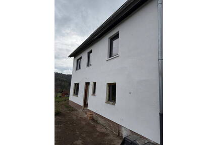 Handwerkerhaus mit Potenzial - Freistehendes Einfamilienhaus auf Traumgrundstück (1.000m²) - Lützelbach Haingrund