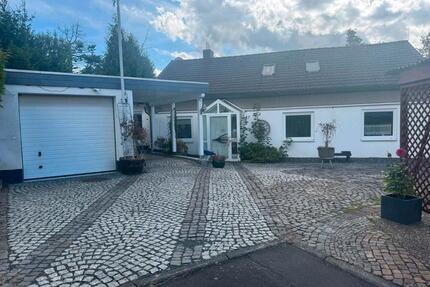 Familienidylle in Traumlage - 324.000,00&nbsp;EUR Kaufpreis, ca.&nbsp; 144,00&nbsp;m&sup2; in Bad Hersfeld (PLZ: 36251)