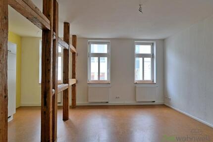 (13110_03) MGN: helle, großzügige 3-Zimmer-Wohnung mit Einbauküche in der Fußgängerzone, Bad mit Dusche und Fenster - Meiningen