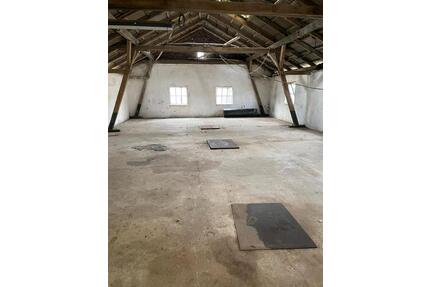 Lagerfläche Materiallager - 2,00&nbsp;EUR Kaltmiete, ca.&nbsp; 2,00&nbsp;m&sup2; in Zeven (PLZ: 27404)