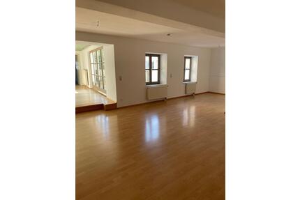 Schöne,helle 3-Zimmerwohnung im Zentrum von Altötting +renoviert+