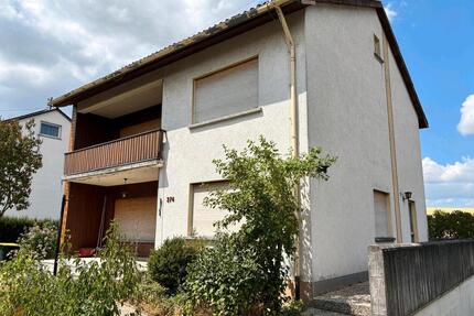 Großes Einfamilienhaus - 180.000,00&nbsp;EUR Kaufpreis, ca.&nbsp; 100,00&nbsp;m&sup2; in Becherbach (PLZ: 67827)