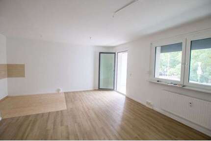 Wohnung zum Mieten in Halle (Saale) 439,00 € 61.47 m²