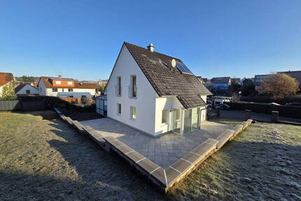 ?? Stilvolles Einfamilienhaus in Bestlage - modern, ruhig, sofort bezugsfrei - Gerach