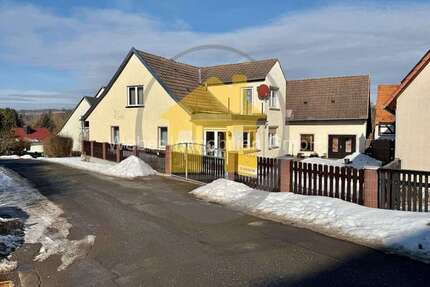 Haus zum Kaufen in Straßberg 46.500,00 € 150 m²
