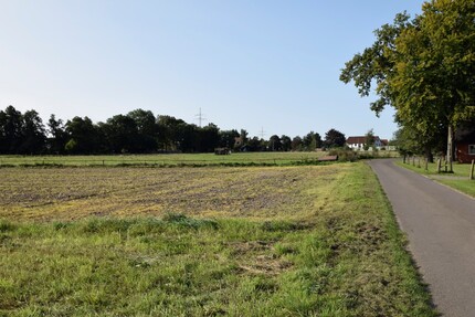 Landwirtschaftliche Fläche zu verkaufen Verpachtung als Weide möglich Grundstück komplett eingezäunt - Stuhr