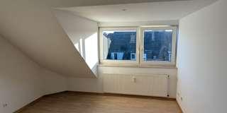 Vermietete DG Wohnung mitten in Bonn – ca.28 m² + 15 m² Keller +