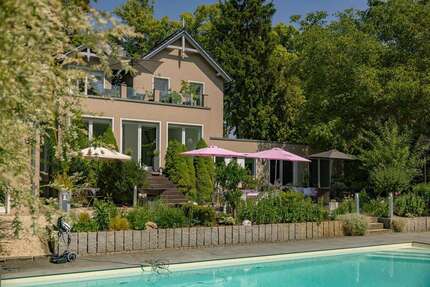 Haus zum Kaufen in Rangsdorf 1.389.000,00 € 249.09 m²