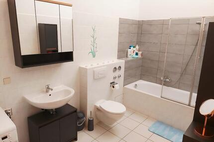 sonnige 4,5 R - Dachgeschosswohnung mit Einbauküche - Reichenbach im Vogtland