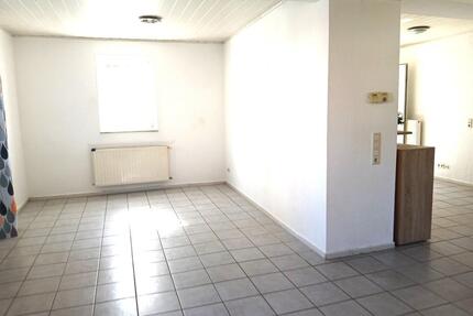 Haus zu vermieten - 1.695,00&nbsp;EUR Kaltmiete, ca.&nbsp; 215,00&nbsp;m&sup2; in Enkenbach-Alsenborn (PLZ: 67677)