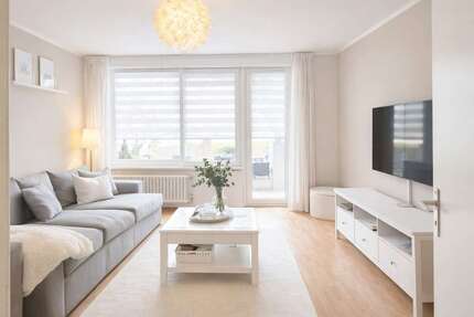 Wohnung zum Kaufen in Pinneberg 165.000,00 € 52.69 m²