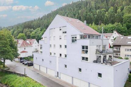 Attraktive 4-Zimmer-Familienwohnung mit Terrasse & Küche inklusive - Unterreichenbach