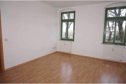 TOP Whg. + Bad mit Dusche + geräumige Küche - frei ab 1.5.26 - Chemnitz Hilbersdorf