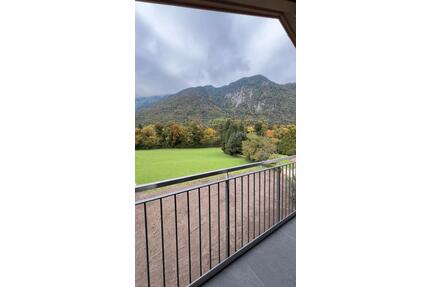 Helle 2-Zimmer-Dachgeschosswohnung (73 m²) - Bad Reichenhall