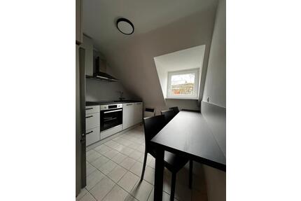 Neu renoviertes WG-Zimmer - 550,00&nbsp;EUR Kaltmiete, ca.&nbsp; 2,00&nbsp;m&sup2; in Stuttgart (PLZ: 70193) Stuttgart-West