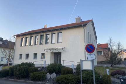 Haus zum Kaufen in Haßfurt 269.000,00 € 197 m²