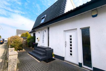 Haus zu verkaufen - 309.000,00&nbsp;EUR Kaufpreis, ca.&nbsp; 115,00&nbsp;m&sup2; in Bremerhaven (PLZ: 27572) Wulsdorf