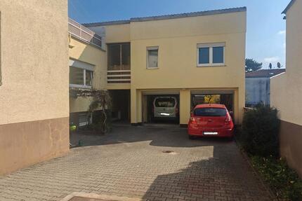 5-Zimmer-Wohnung auf 2 Etagen mit eigenem Eingang, Garten&Garage - Weiterstadt