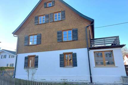 Haus zum Kaufen in Altshausen 365.000,00 € 200 m²