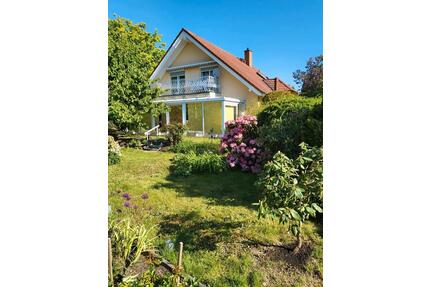 Ein bis Zwei-Familienhaus - 395.000,00&nbsp;EUR Kaufpreis, ca.&nbsp; 200,00&nbsp;m&sup2; in Neustadt in Sachsen (PLZ: 01844)